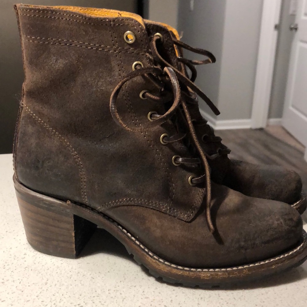 FRY LACE UP BOOTS